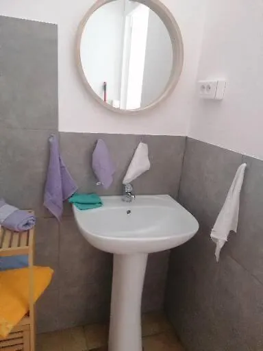 Apartment Ferienwohnung Chez Maryse LʼIsle-en-Dodon Frankreich